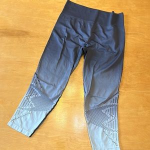 PINK Victoria’s Secret gray hombre leggings